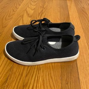 Allbirds Tree Skippers Size 9.